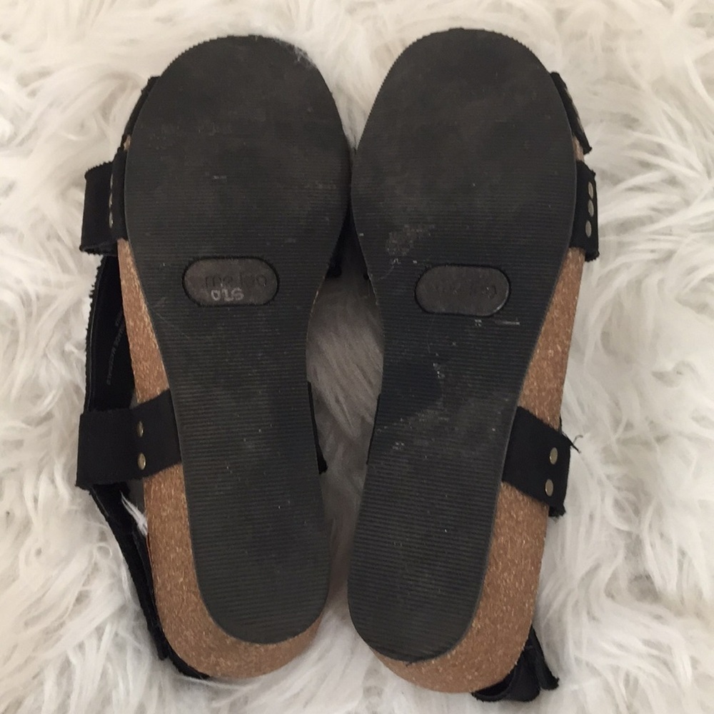 Me Too Womens LOLA Wedged Sandal Black size 8 - Picture 8 of 9